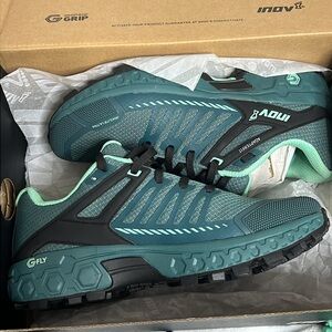 Inov-8 Women's Green Trail Running Shoes